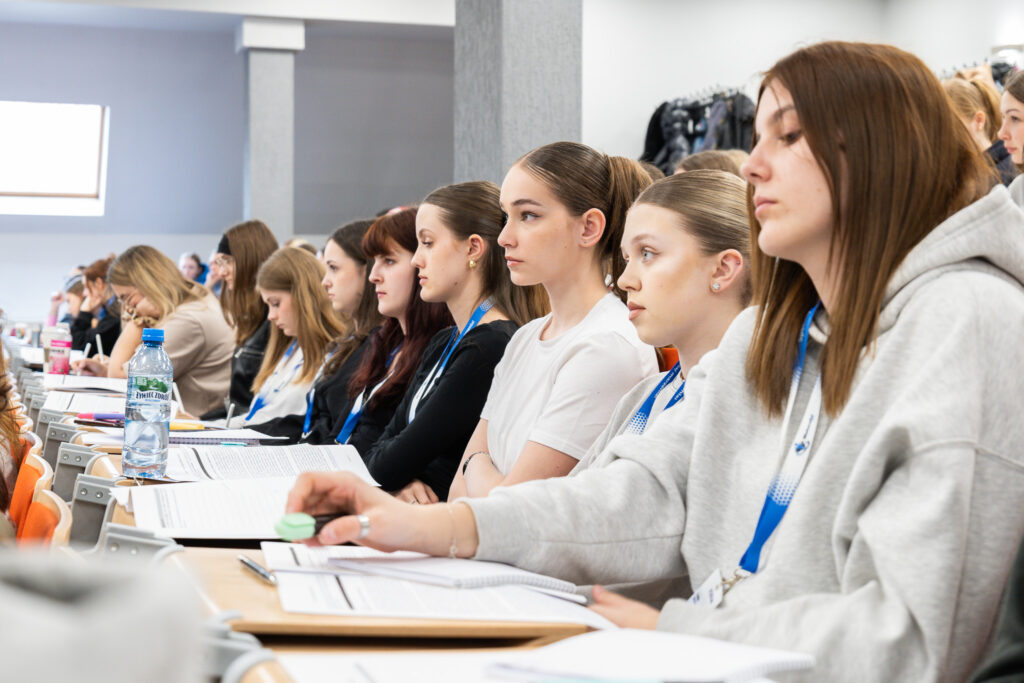 Matura próbna z języka angielskiego poziom podstawowy - marzec 2026 odpowiedzi