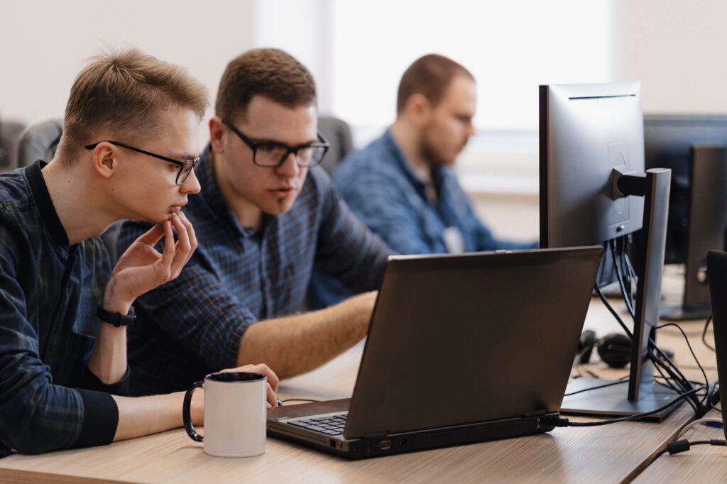 Jakie przedmioty zdawać na informatykę?