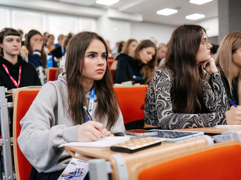 maturalni_wroclaw_2023_zm_07_48_6812