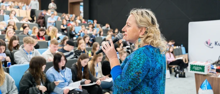 s1_Turbo Weekend tlo5